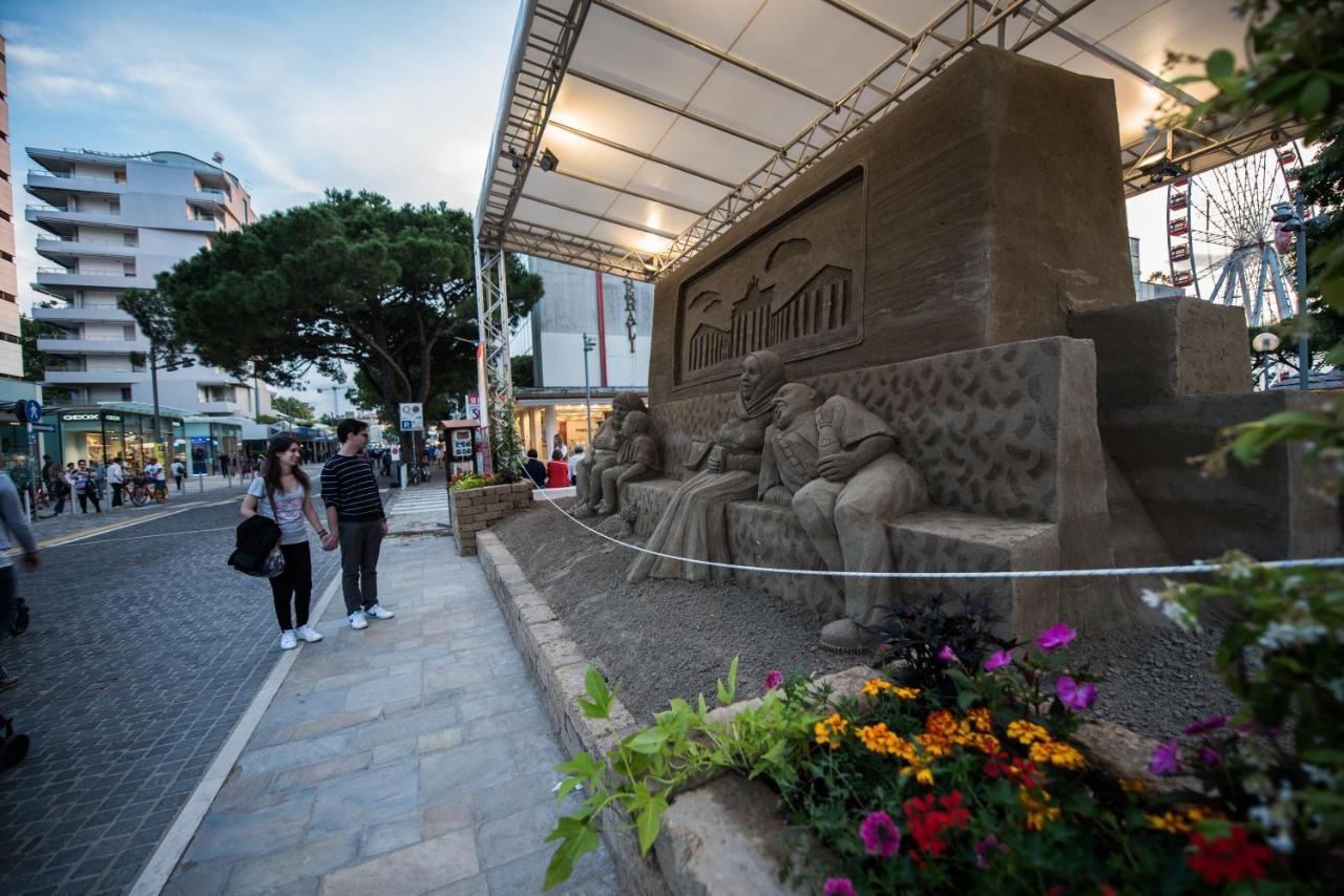 Semiramis Lägenhet Lido di Jesolo Exteriör bild
