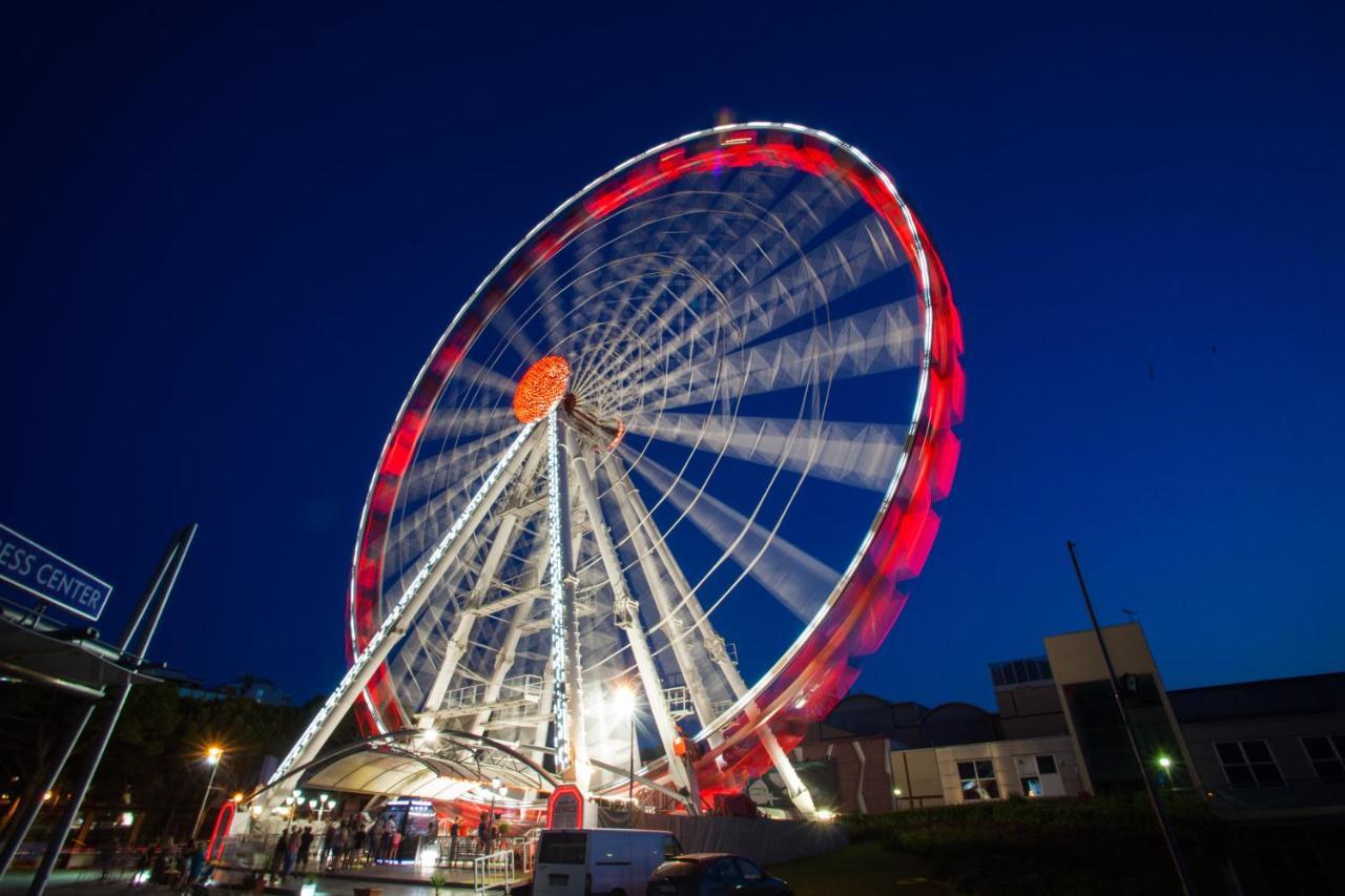 Semiramis Lägenhet Lido di Jesolo Exteriör bild