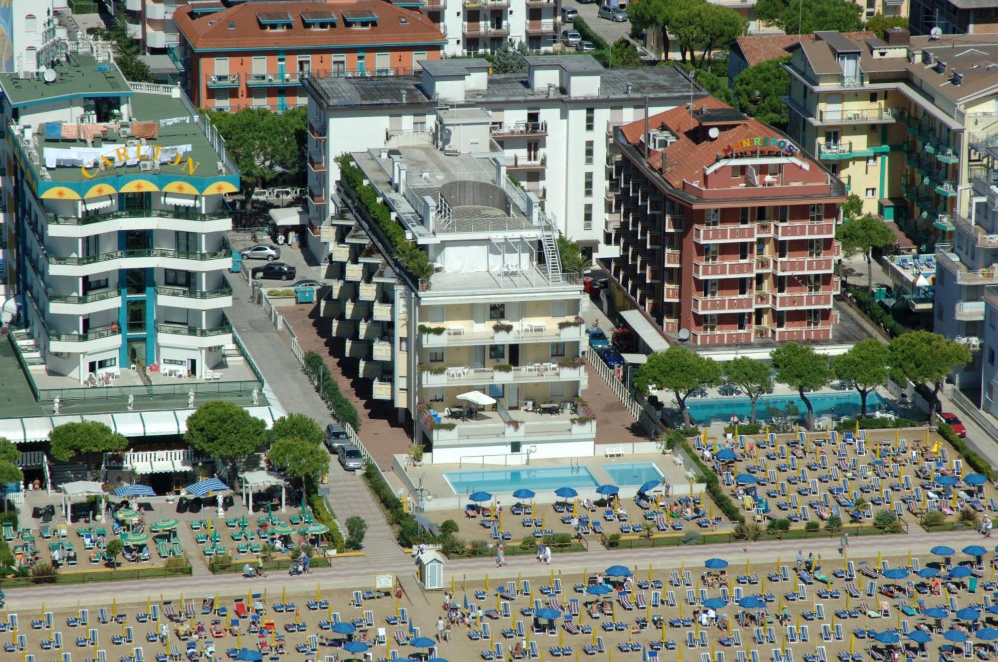 Semiramis Lägenhet Lido di Jesolo Exteriör bild